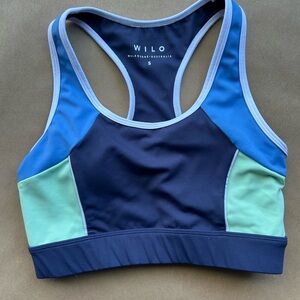 Wilo Women's Dynamic Sports Bra - Navy and Mint